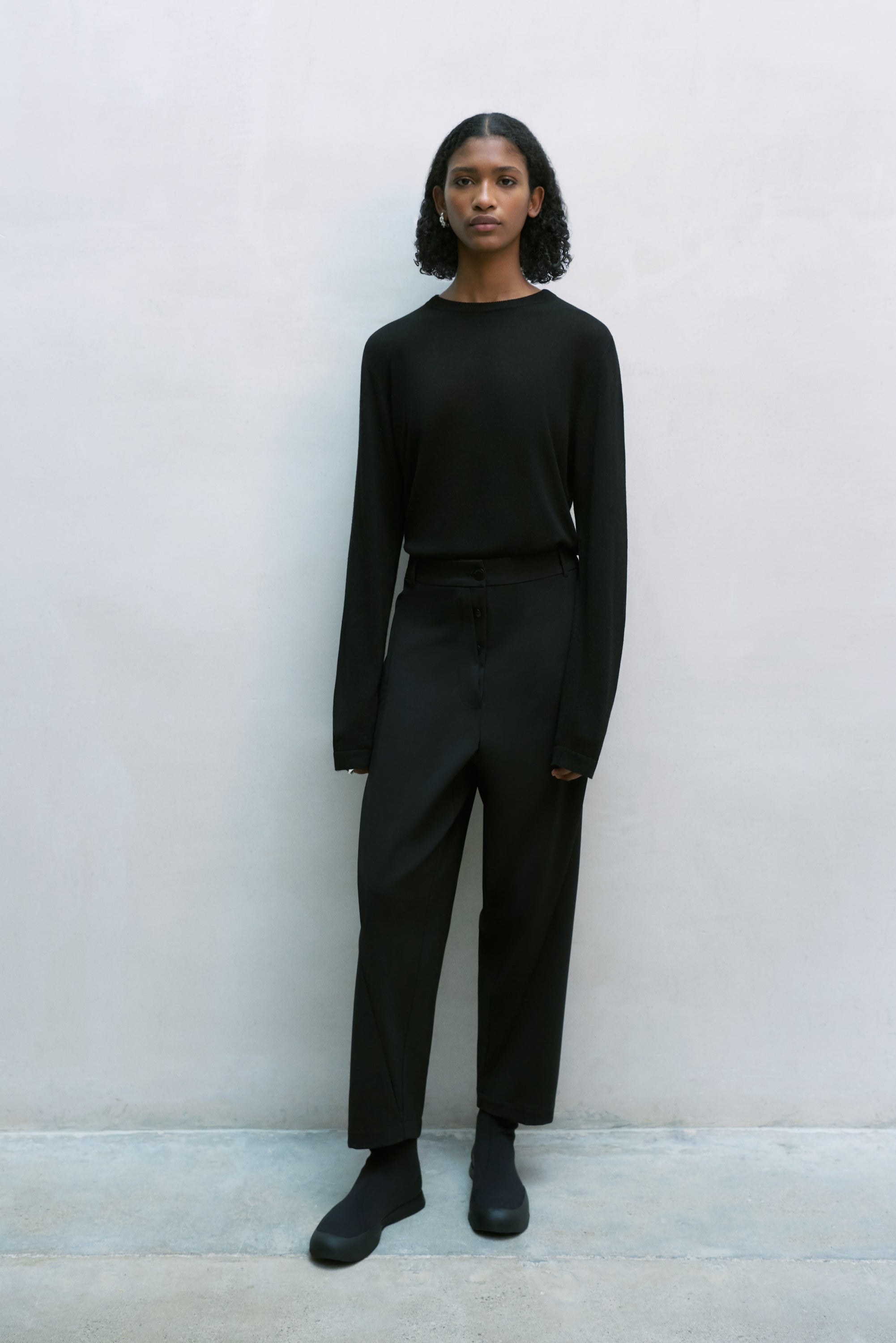 THE DECONSTRUCTED PANTS - BLACK - Trousers - COS