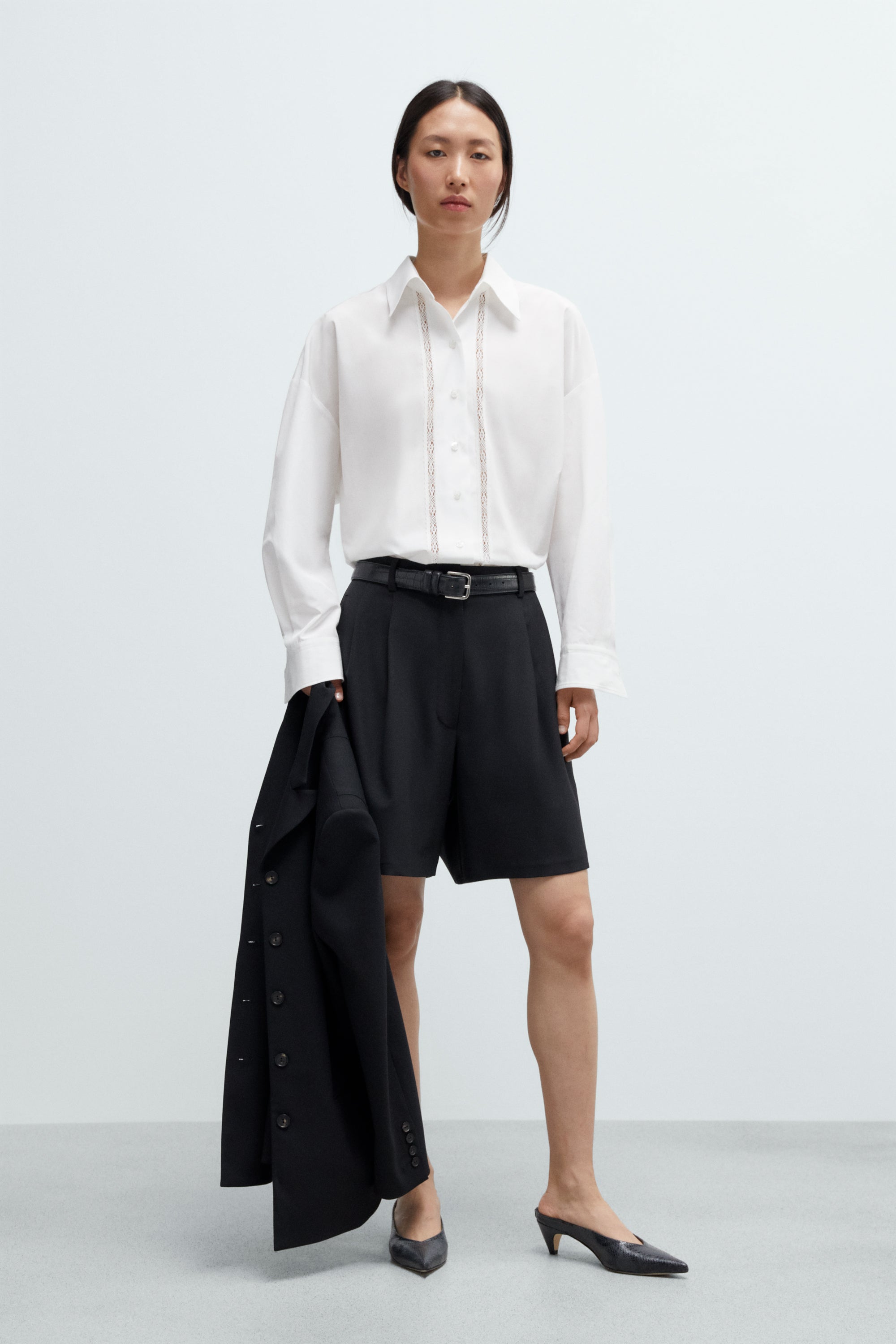 Tailored Bermuda Black Cordera Tailored Bermuda Black Cordera
