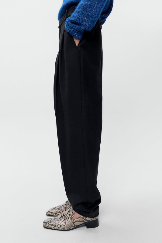 PANTALÓN CARROT LANA VIRGEN