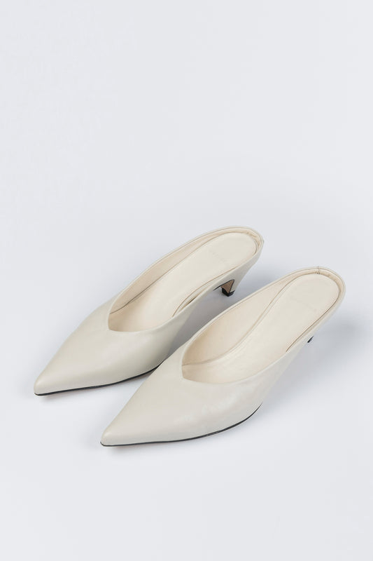 LEATHER POINTY MULE