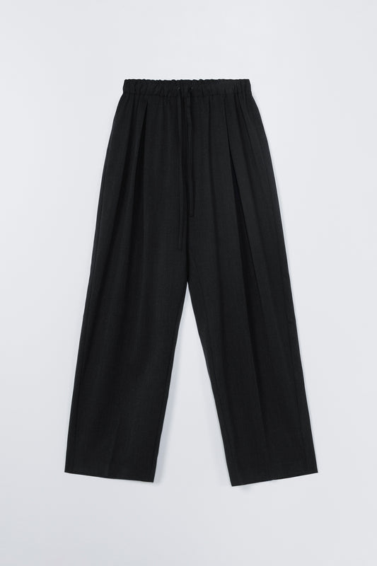 PLEATED RELAXED PANTS