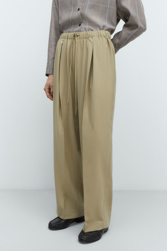 PLEATED RELAXED PANTS