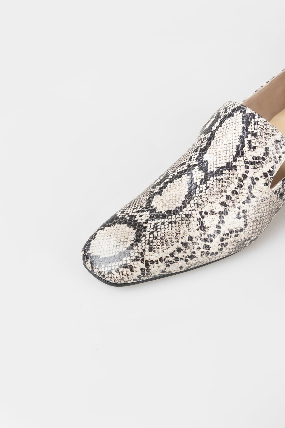 MOCASÍN TACÓN EFECTO SERPIENTE image 3