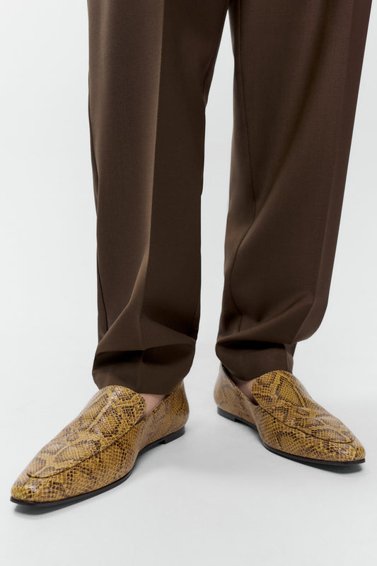 MOCASÍN PUNTA EFECTO SERPIENTE