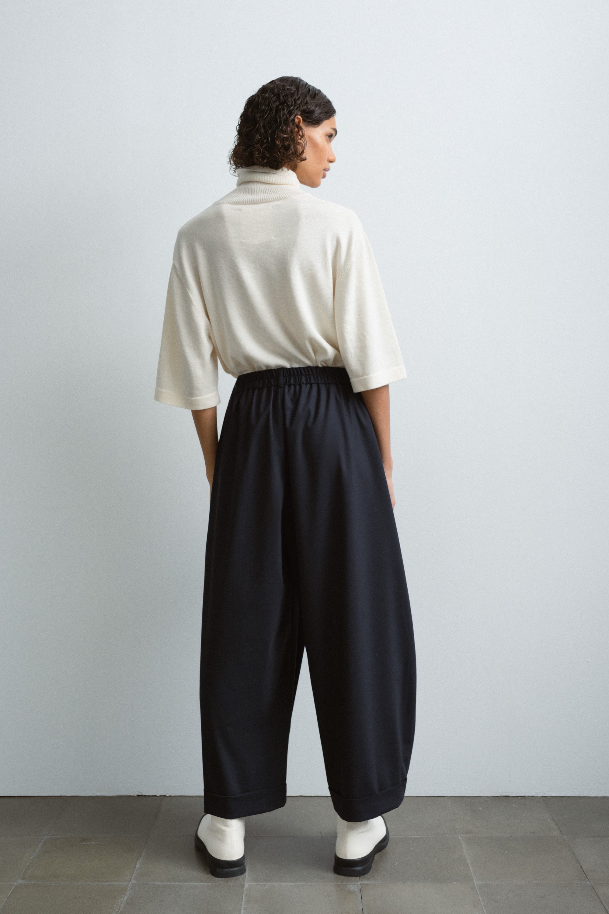 Tailoring Crossed Pants Night Cordera