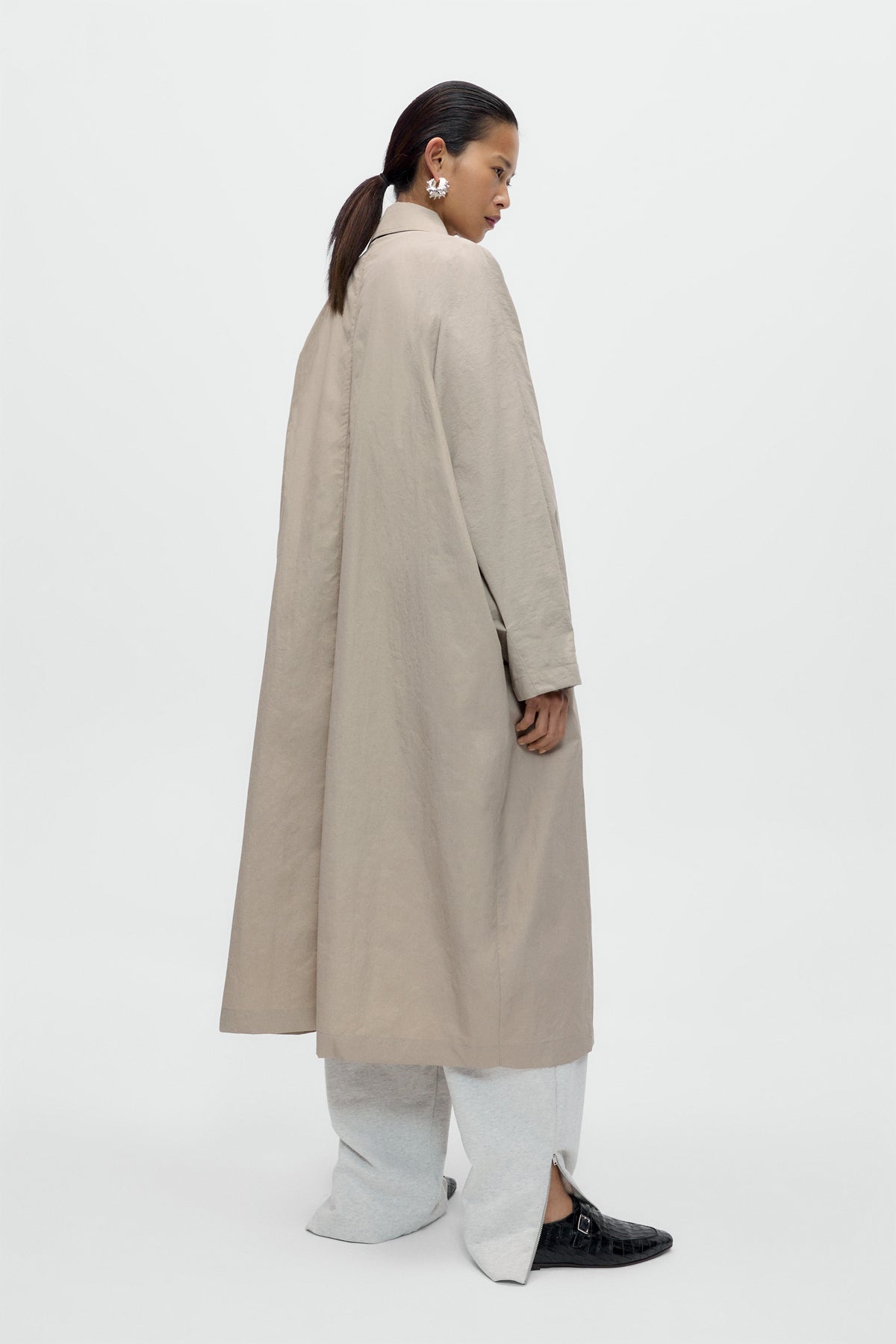 BATWING TRENCH image 3