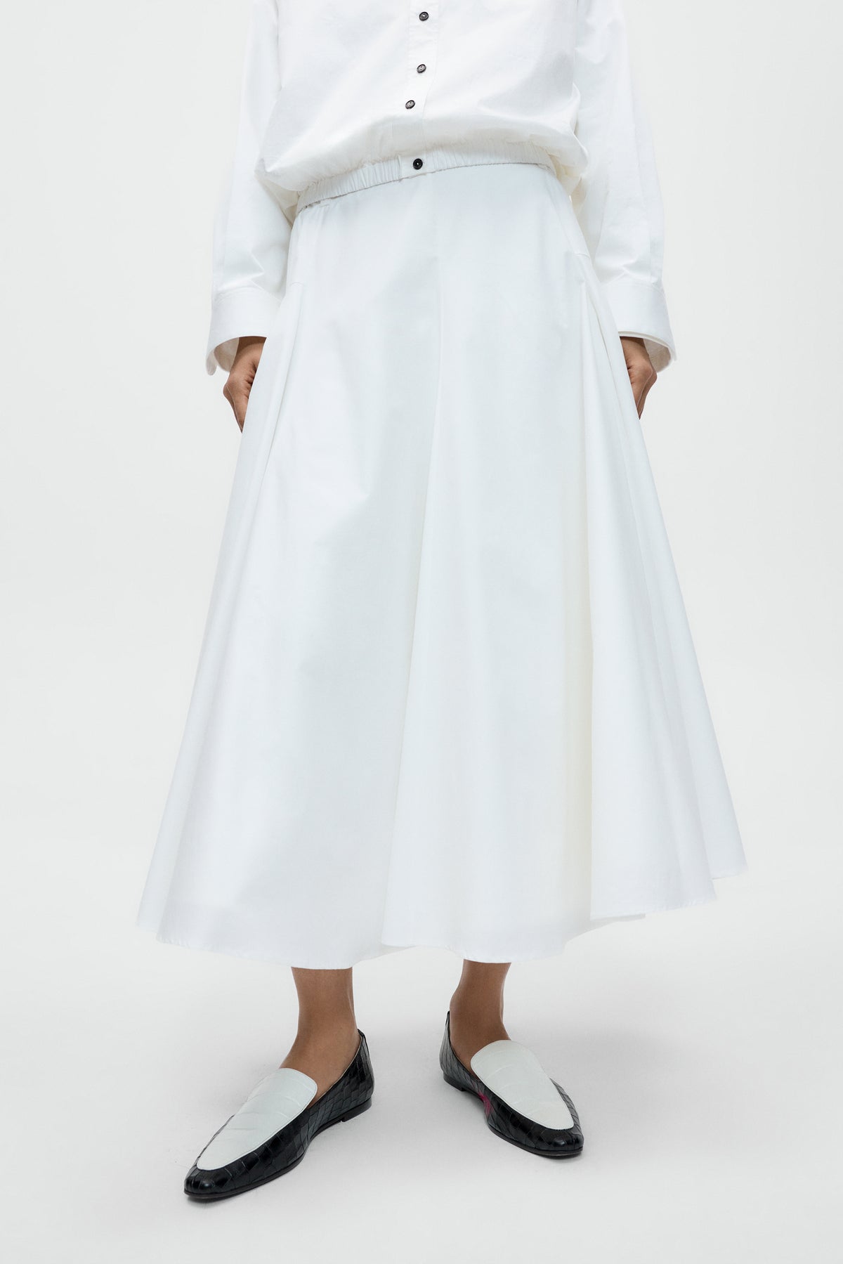 FALDA MIDI VOLUMEN image 2