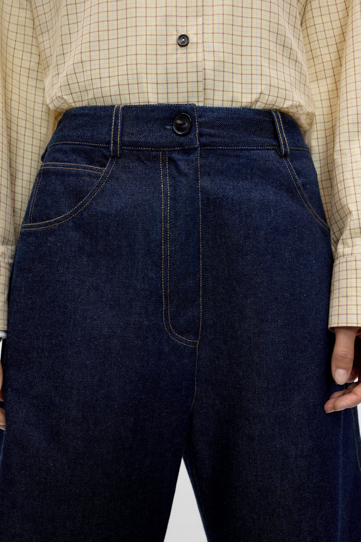 CURVED BAGGY JEANS image 4