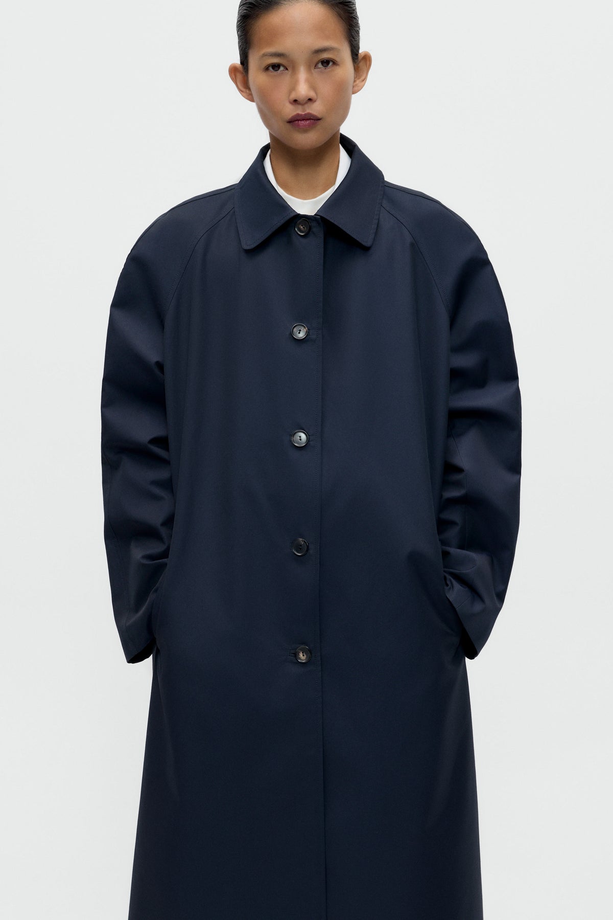LEATHER COLLAR TRENCH COAT image 4