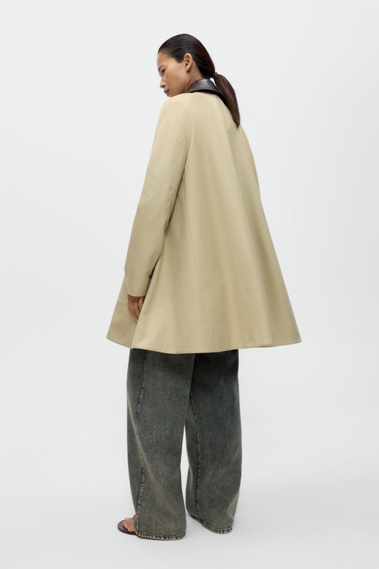 LEATHER COLLAR VOLUMINOUS COAT