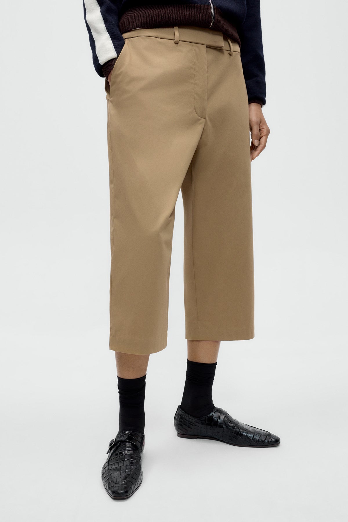 PANTALÓN CAPRI ALGODÓN image 2