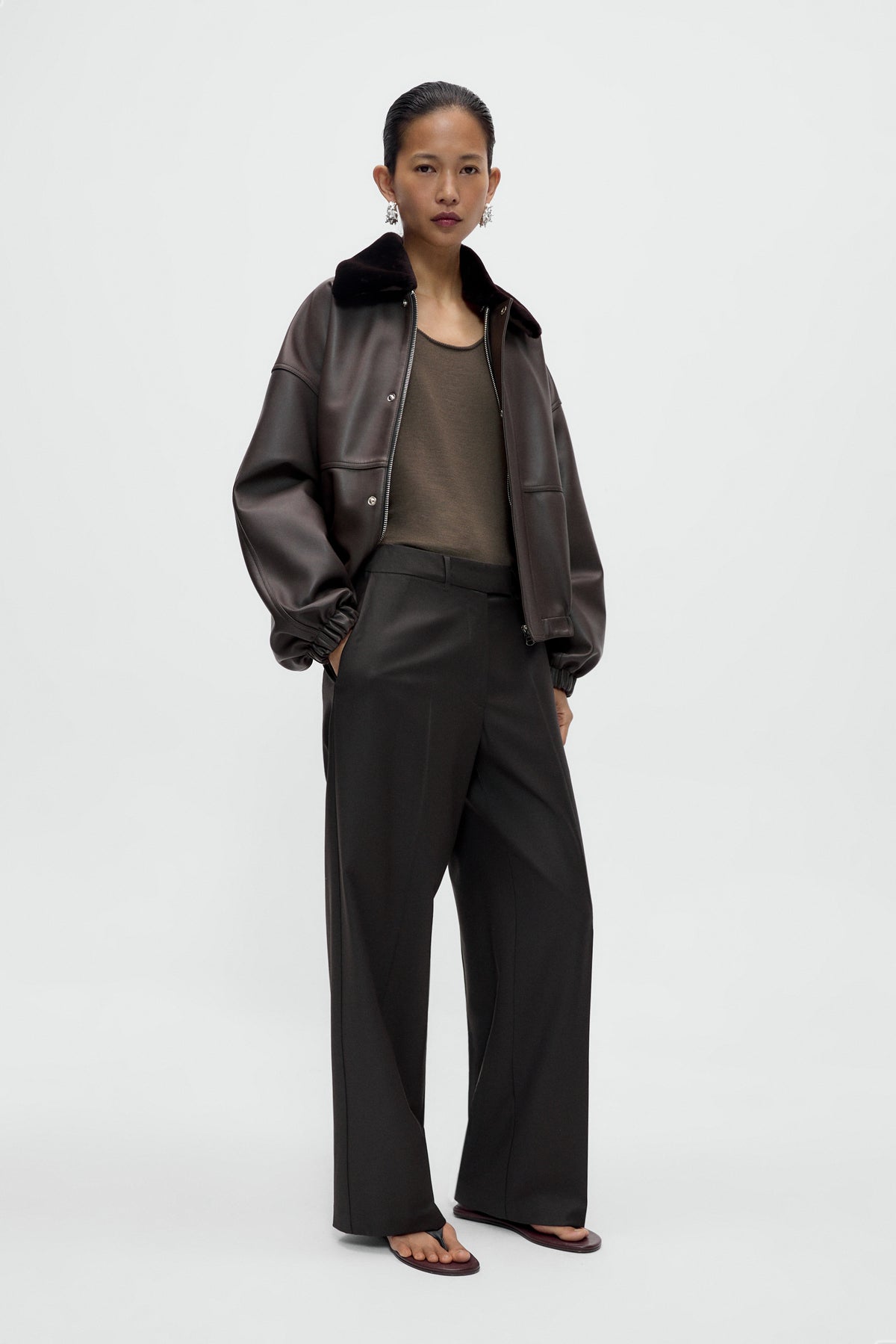 LOW RISE VIRGIN WOOL PANTS image 1