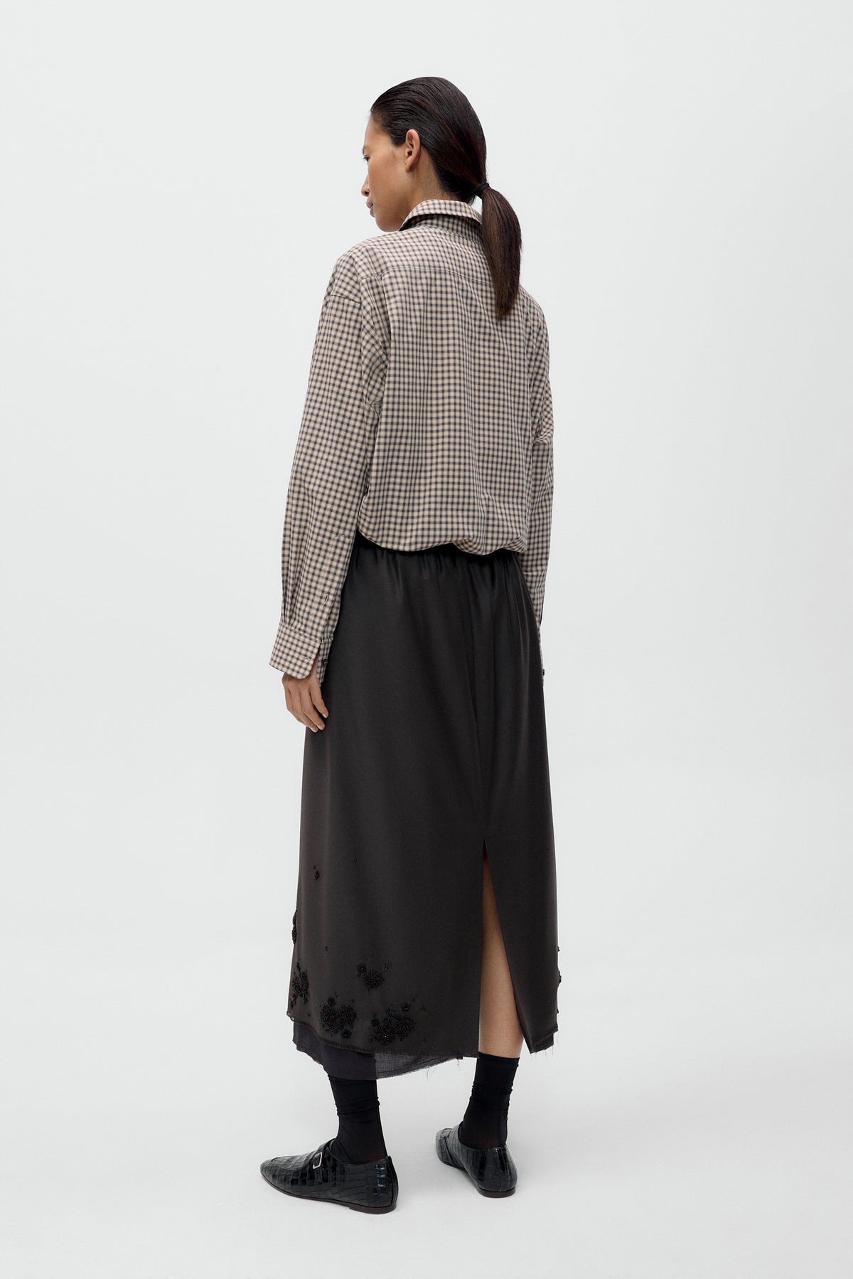 FALDA MIDI BORDADA image 3
