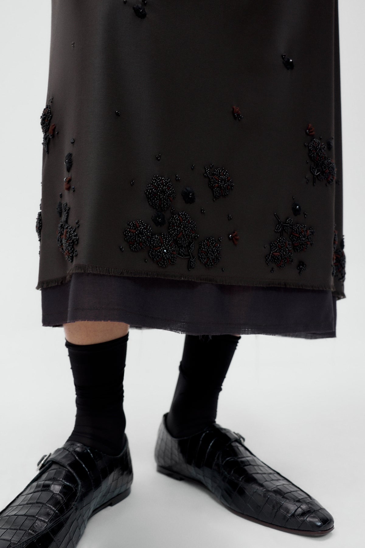 FALDA MIDI BORDADA image 4