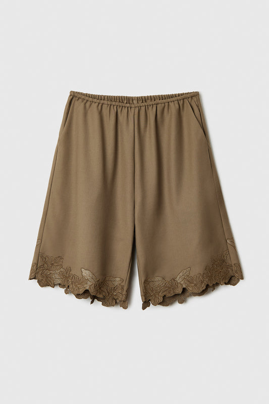 EMBROIDERED BERMUDA ALONDRA