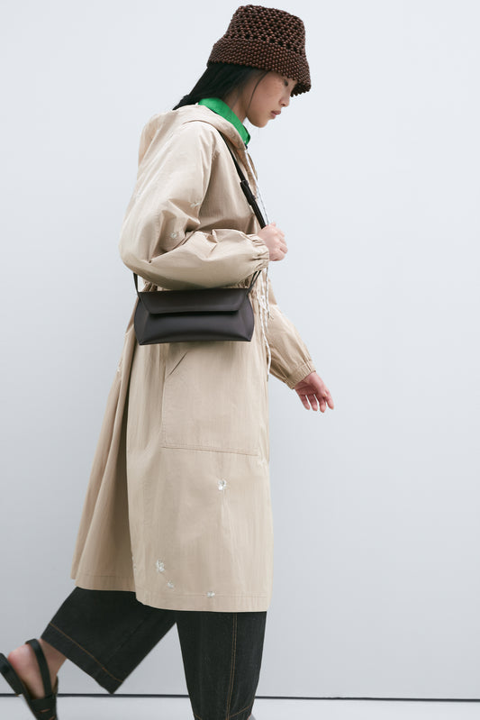 HOODED FLOWER RAINCOAT BEIGE