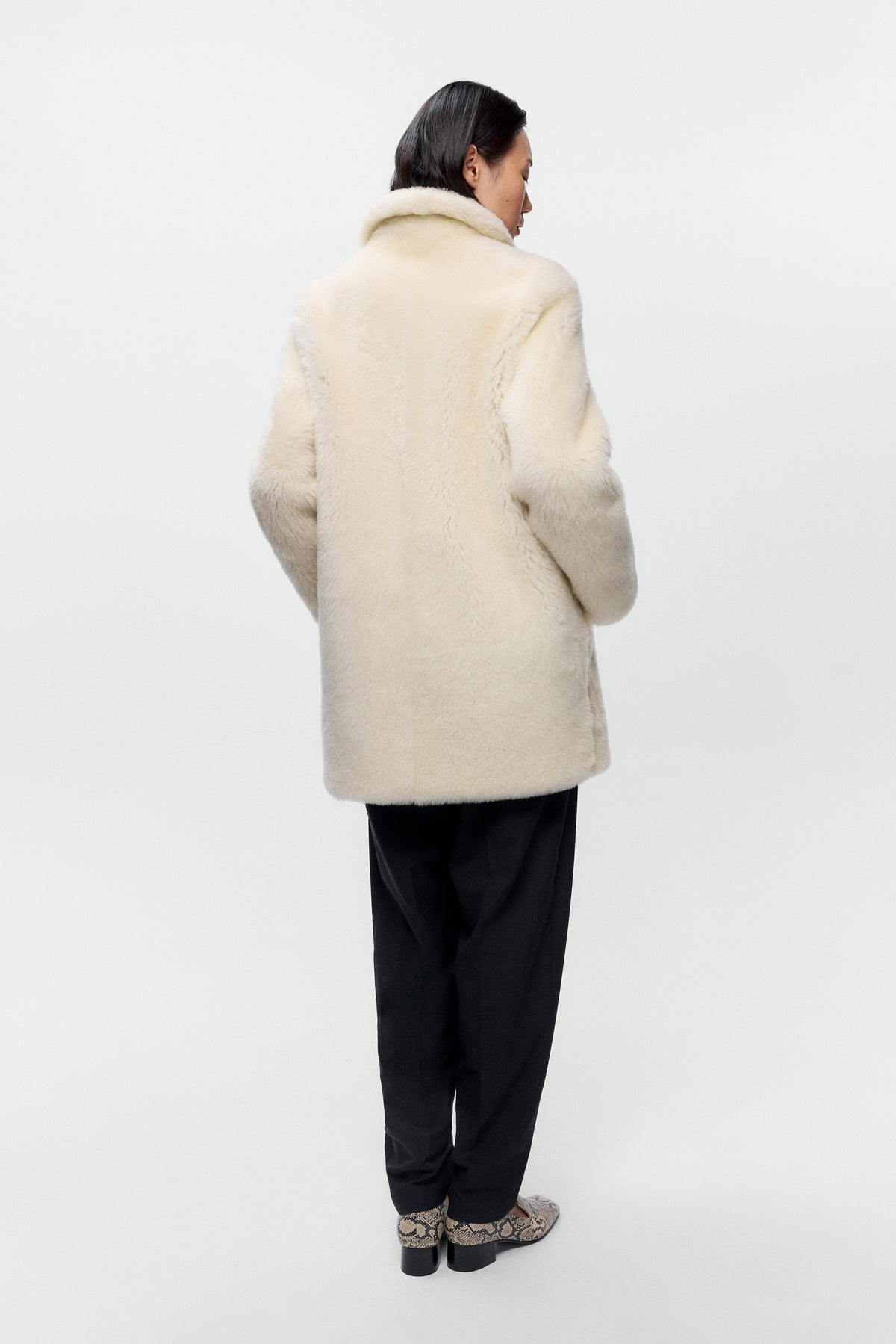 ABRIGO SHEARLING image 3
