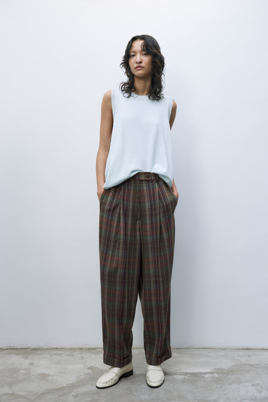 CHECKERED MASCULINE PANTS