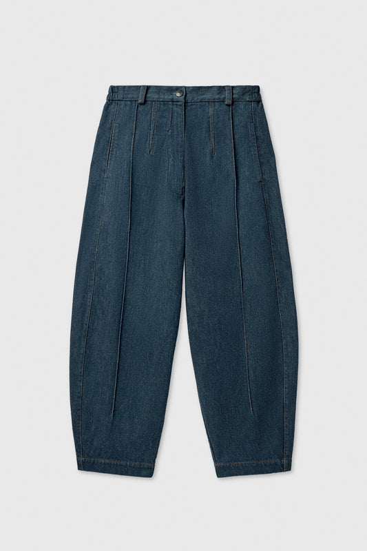 FRONTAL SEAM CURVED DENIM